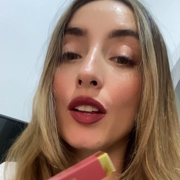 Matte lipstick stick 2.3 gr Glips OFFER
