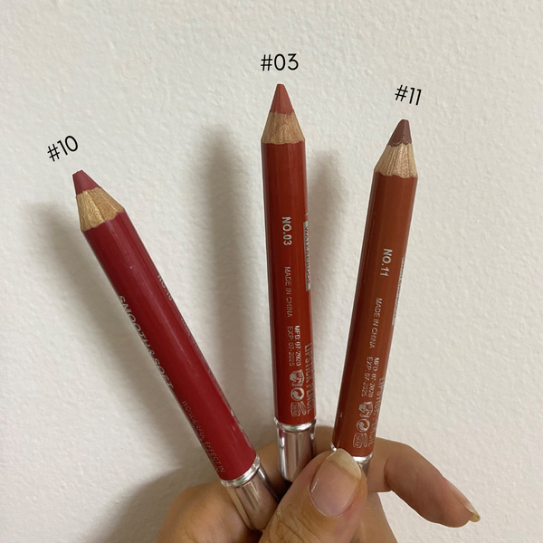 2 in 1 lip crayon (Lipstick and eyeliner)